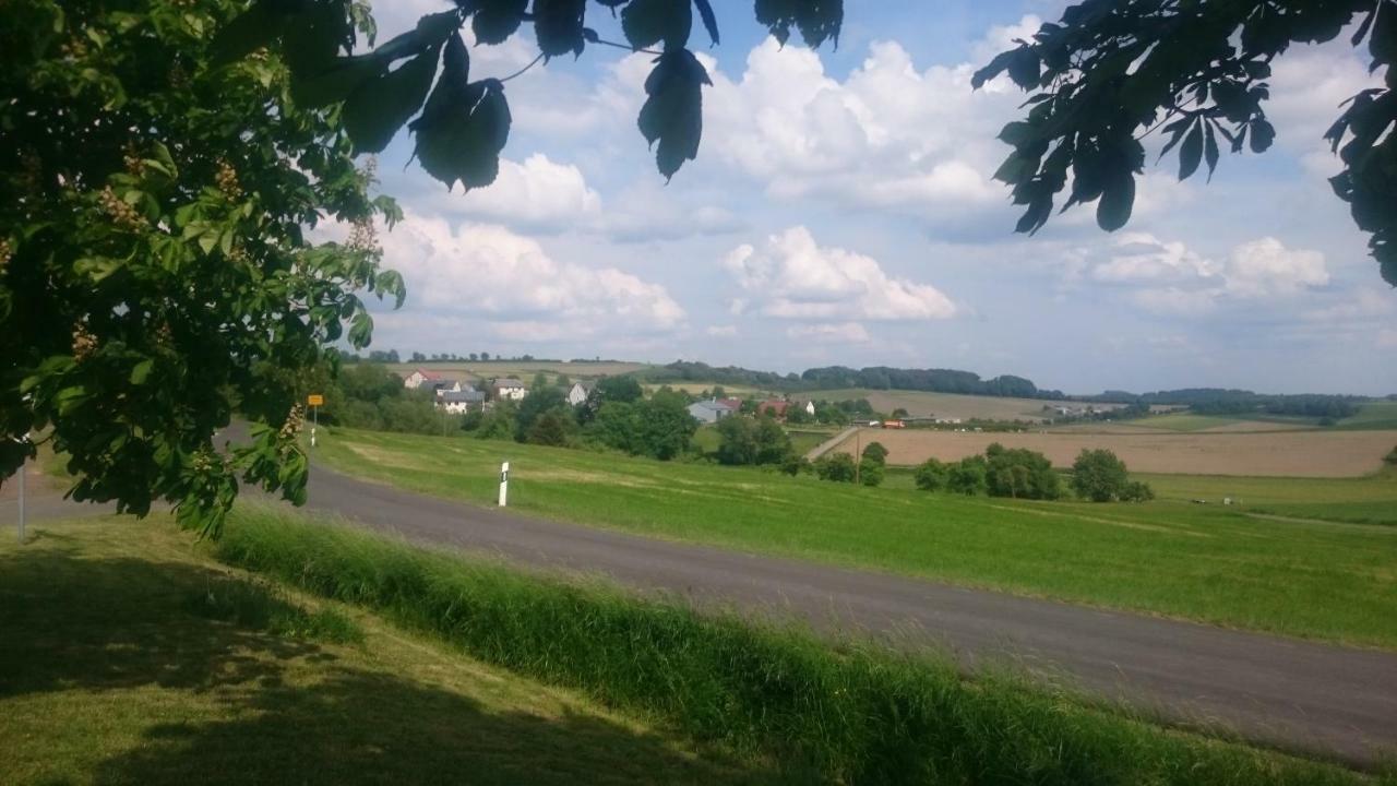Eifelyeti Ferienwohnung Ellscheid Экстерьер фото